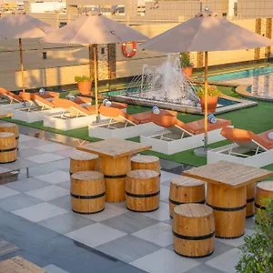 4* Otel La Zona Continental